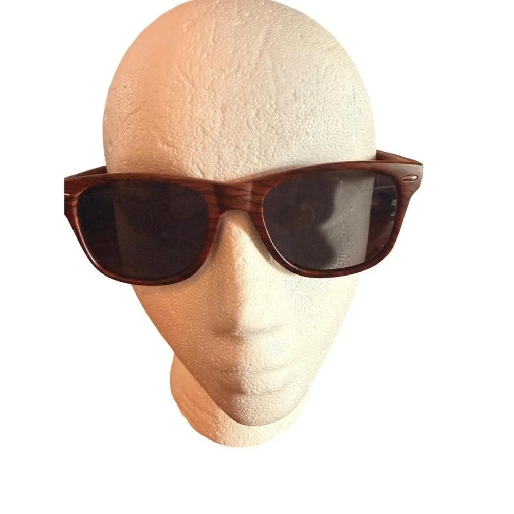 Dawson 1530 Wood Grain Wayfarer Sunglasses Brown Textured‎ Frames 52-21-143